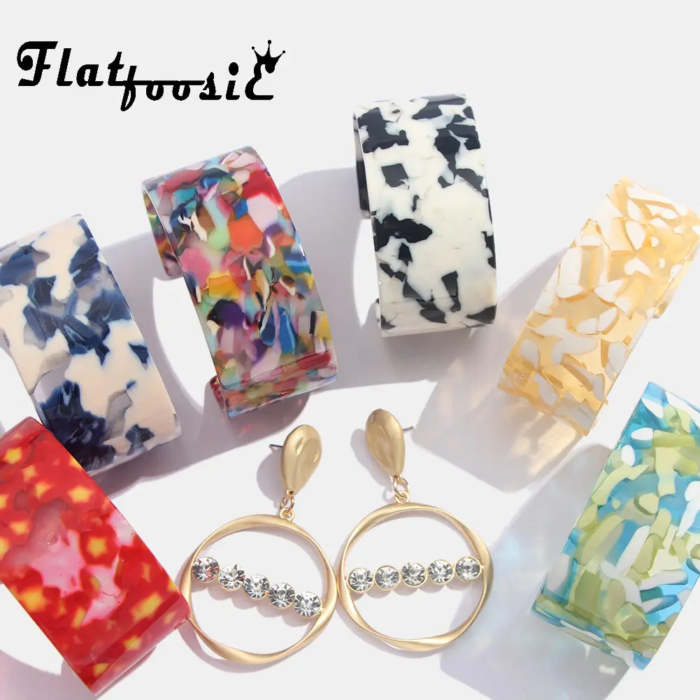 

Flatfoosie Acrylic Fashion Bangle Bracelets For Women Leopard Resin Vintage Cuff Bracelet Female Punk Bohemian Elegant Jewelry