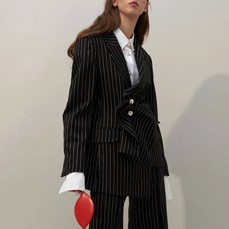 TWOTWINSTYLE нерегулярные женские костюмы Тонкий длинный рукав Жемчуг полосатый