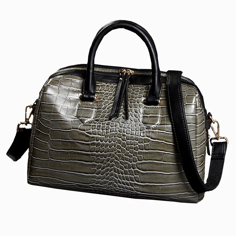 

Crocodile Grain Pillow Boston Portable Woman Package