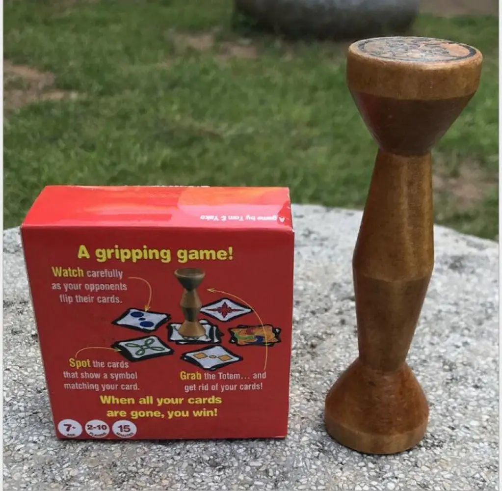 

2019 board game brown wood jungle token run fast pair speed forest for family party fun cards game English Spanish rules