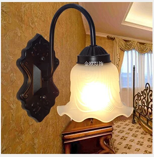 

European Wall Bed Bedroom Wall Minimalist Black Wrought Iron Balcony Hotel Hallway Stairs Hallway Wall