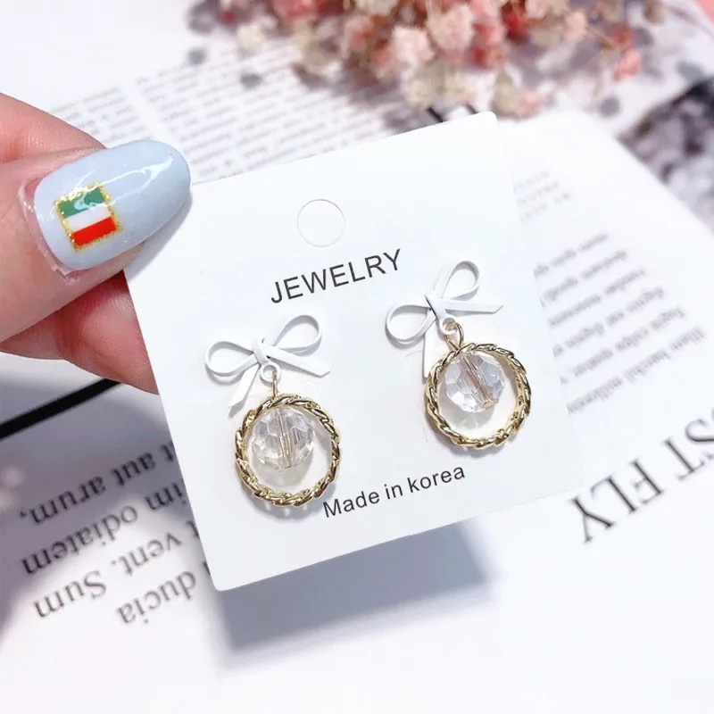

2019 New Summer Lovely Sweet Temperament White Bow Earrings For Women Geometry Circle Simulated Pearl Crystal dangle Earrings