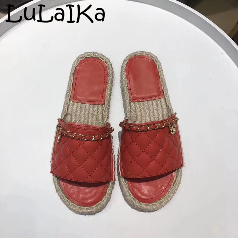 

2019 Summer New linen Round Head Shoes Fashion Solid Color lattice Flats Sexy Shining Metal Decoration Flip Flops