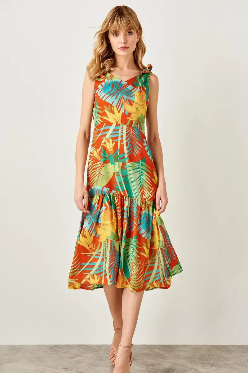 

Trendyol Multicolour Pattern Dress TWOSS19XM0135