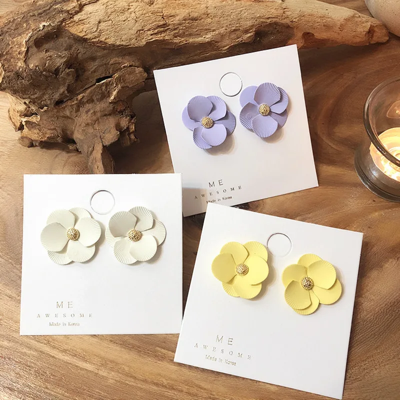 

2019 Korea Summer Bohemian Cute Flower Yellow/Purple/White Stud Earrings For Women Earrings Wedding Earrings Beach Jewelry