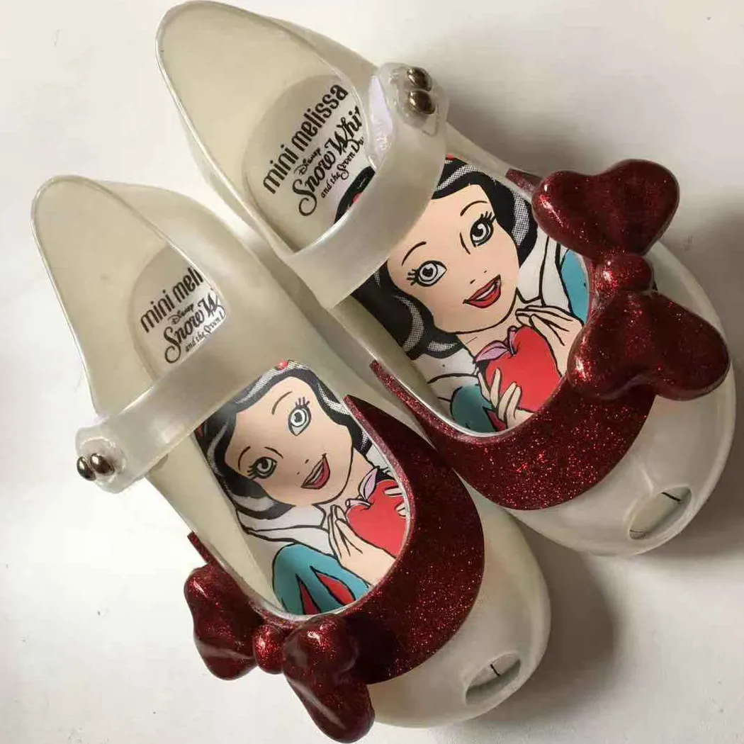 Силиконовая обувь для девочек г. Новая модная детская обувь сандалии из ПВХ с открытым носком и бантом