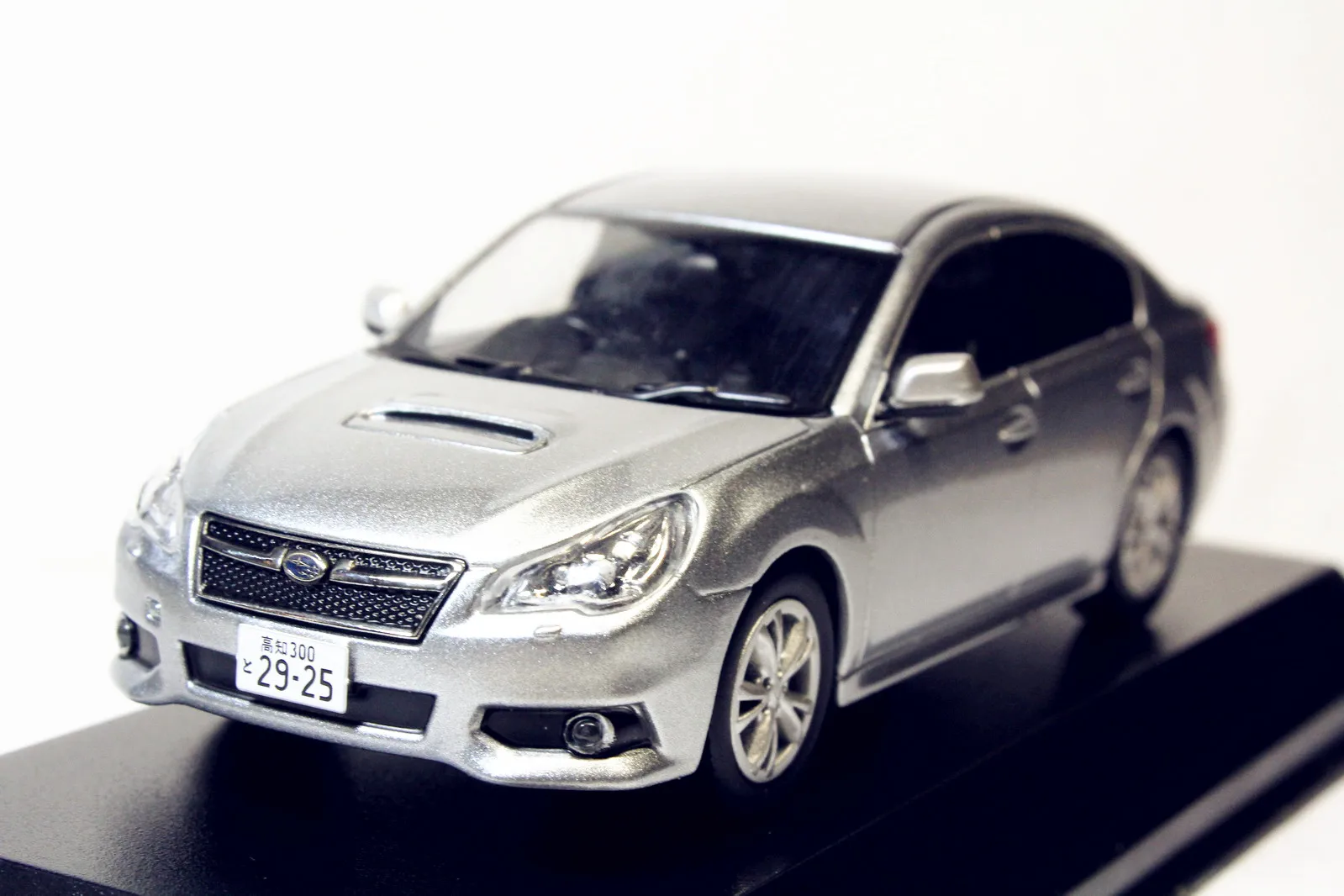 1/43 Subaru Legacy B4 Серебряная литая модель игрушка подарок