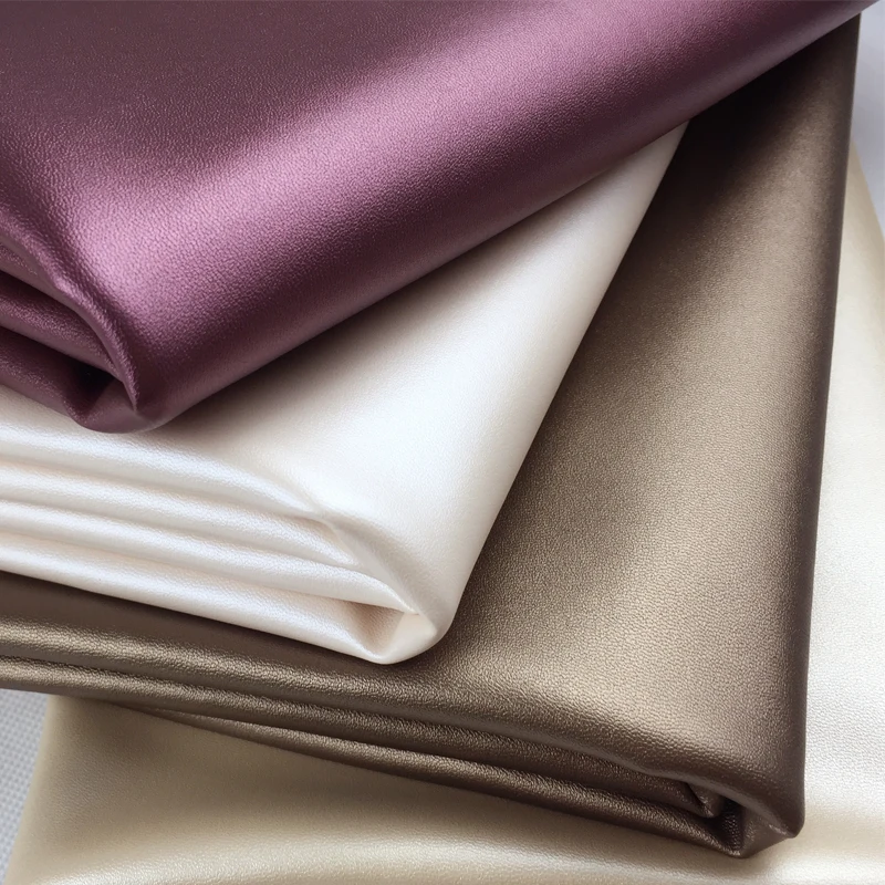 сырая кожа. натуральная кожа для производства обуви. листовая прессованная кожа. кожевенно-обувная промышленность. кожа сырье.