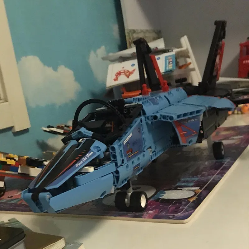 

New Lepin 20031 Originality And Technology Jet Compete In Aircraft Spelling Insert Alpinia Building Block Children Toys 1151pcs