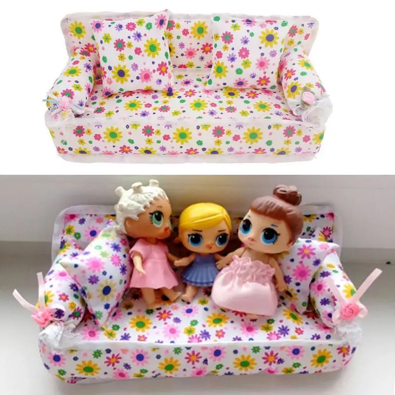 

1 Pcs Mini Sofa Play Toy Flower Print Baby Toy Plush Stuffed Furniture Sofa With 2x Cushions For Barbie Doll Couch Doll House