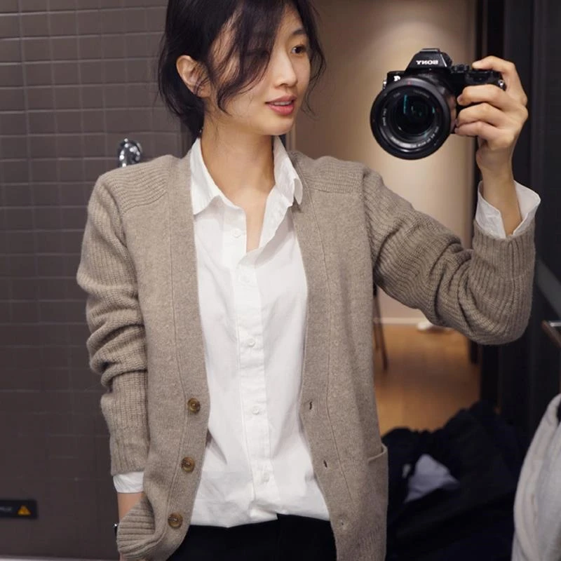 

2019 New Arrival Wool Knit Cardigan Cashmere Sweater V-Neck Short Paragraph Loose Long-Sleeved Coat Solid Color Thickening