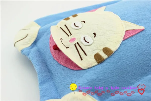 Open Mouth Cat Pillow - Detail 2