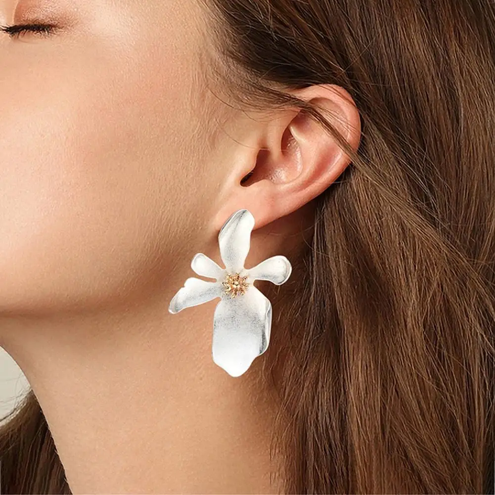 

Trendy Irregular Flower Shaped Earring Women Ear Stud Jewelry Gift