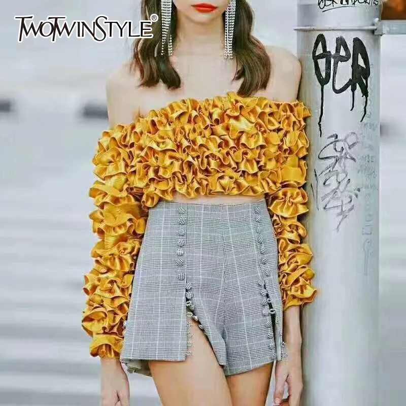 

TWOTWINSTYLE Off Shoulder Women's T-shirts Slash Neck Long Sleeve Sexy Fashion Black Crop Tops Female 2019 Autumn Clothes New