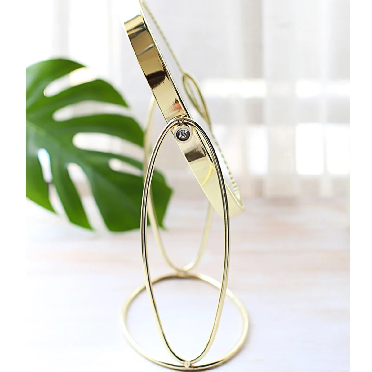 Simple Makeup Mirror Gold Nordic Style Double Sided Table Mirror High End Ladies Office Dormitory Desktop Round Mirror Tool Simple Makeup Mirror Gold Nordic Style Double Sided Table Mirror High End Ladies Office Dormitory Desktop Round Mirror Tool