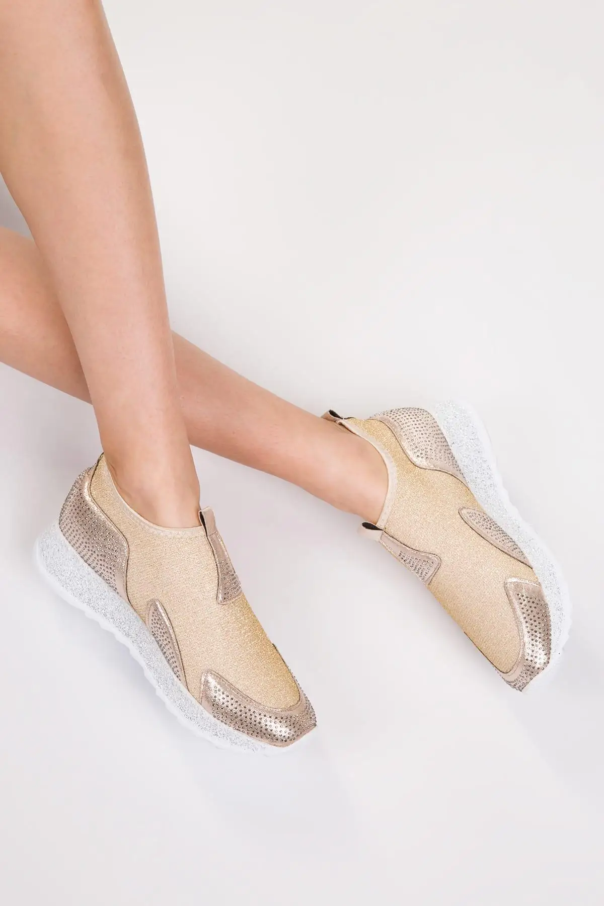 

SOHO Gold Laser Lace Up Thick Bottom Shoes Women Fashion Mixed Colors Round Toe Sneakers Woman Comfort Casual Flat Shoes 12987