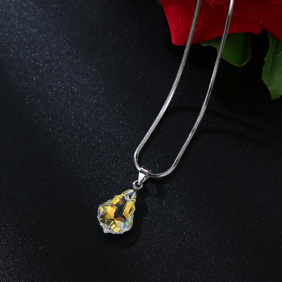 Женский набор украшений Malanda из колье и сережек с кристаллами Сваровски