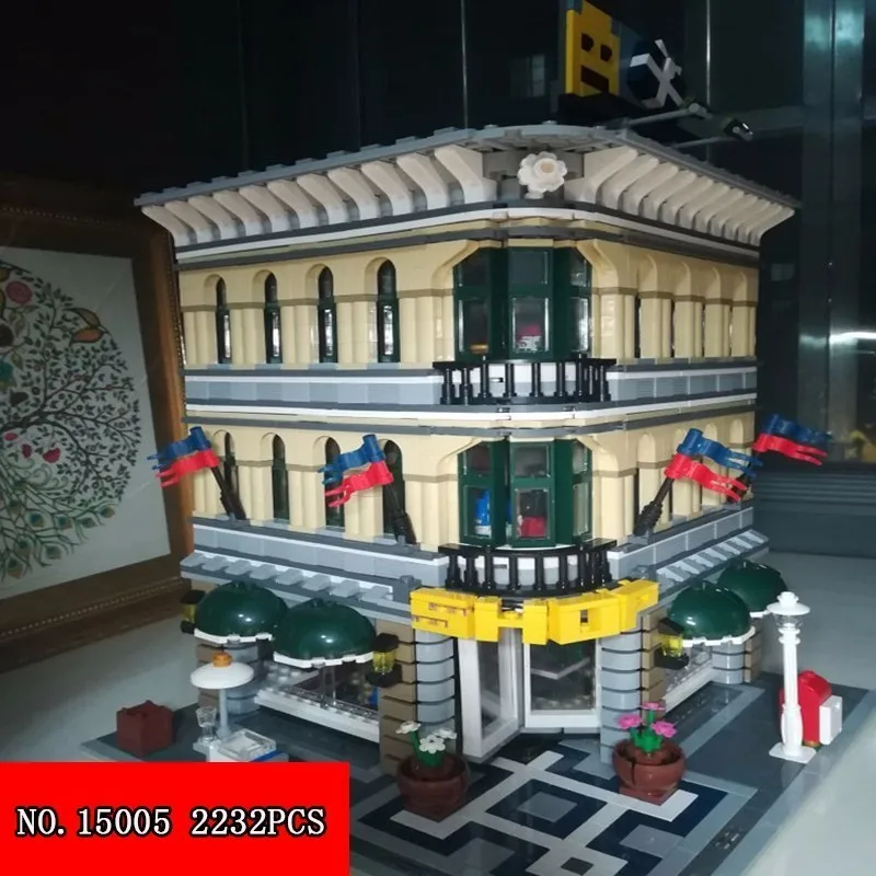 

New Block City Streetscape Series Corner Department Store Children Alpinia 2232pcs Insert Assembling Building Blocks 15005