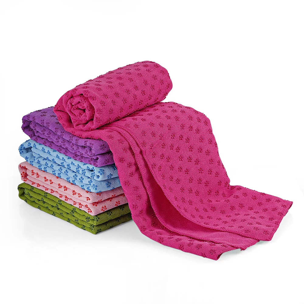 

Yoga Mat Towel Blanket Non-Slip Microfiber Surface with Silicone Dots High Moisture Absorption Quick Drying Outdoor Yoga Mat