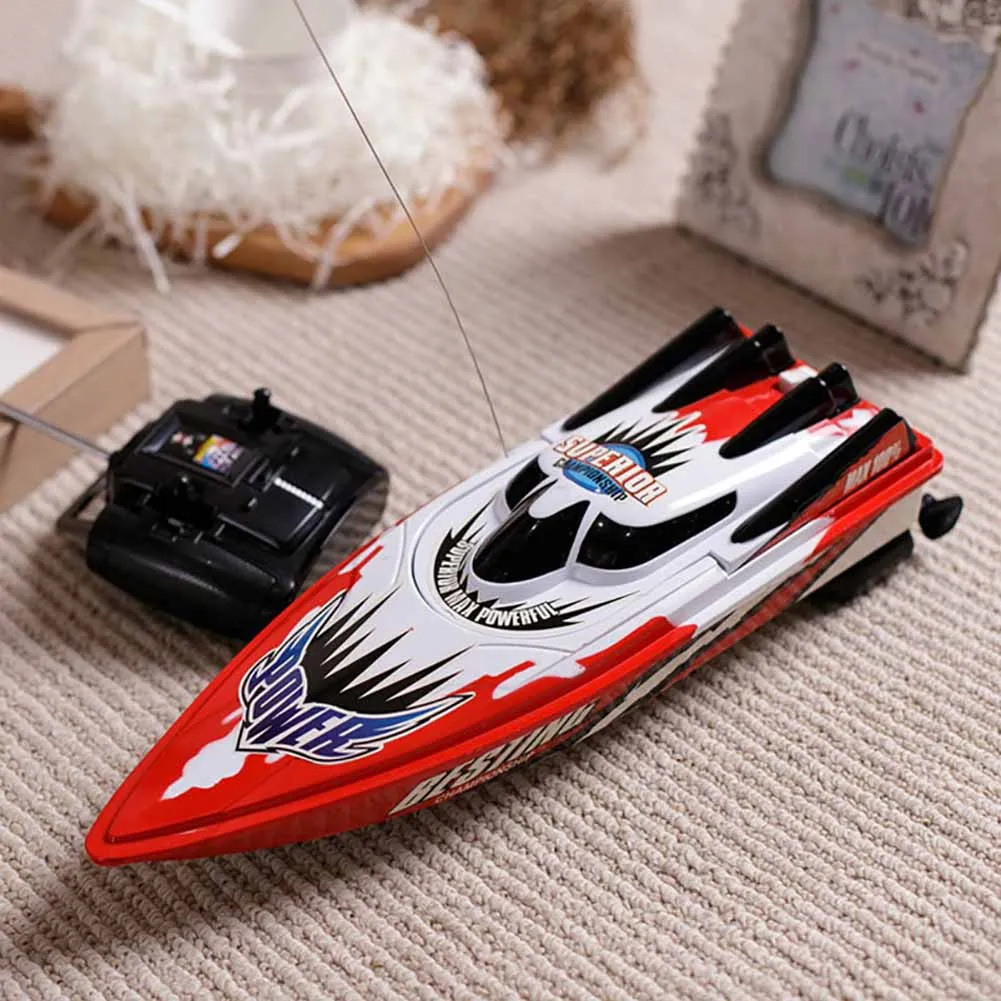 

Red/Green Radio Remote Control Twin Motor High Speed Boat RC Racing Outdoor