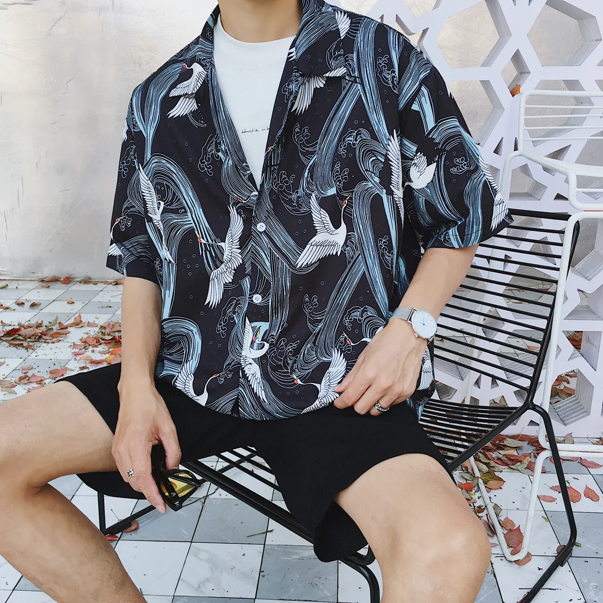 

Men's shirt 2019 spring new lapel slim long sleeve monogrammed solid color sleeve loose handsome personality casual men