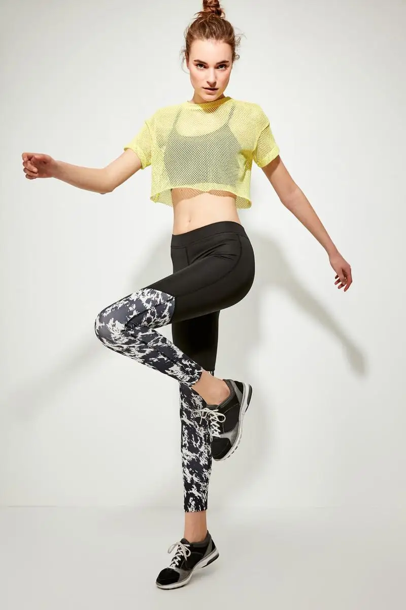 

Trendyol Multicolour Pattern Blocky Sports Leggings TWOSS19YN0214