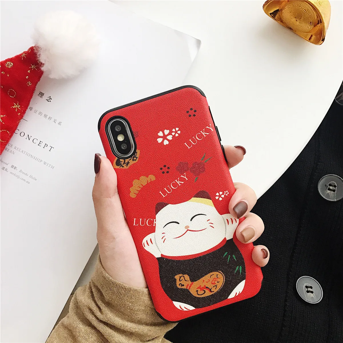 

Phone Case Cute Red Kawaii Maneki Neko Cat Phone Casefor iPhone 6 Plus Cover for iPhone 7 8 Case for iPhone X XS XSMAX