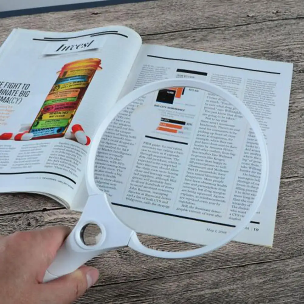 

Three Lenses With Three LED Lights Hand-Held With Light Reading Identification Jewelry High Power Magnifier
