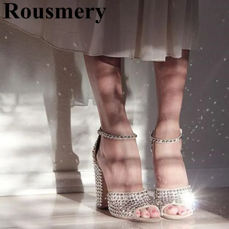 

Summer Newest Sweet Bling Bling Crystal Square High Heel And Open Toe Buckle Strap Cover Heel Fashion Women Sandals