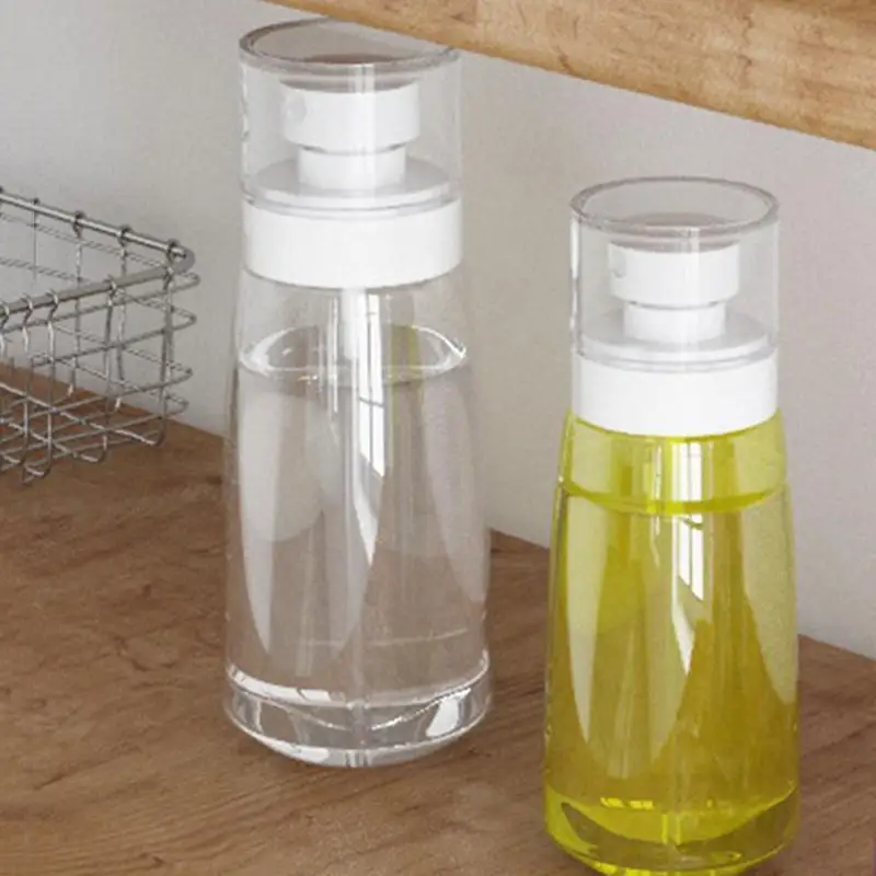 

Empty Transparent Spray Misters 60ml Refillable Bottle Great for Essential Oils Organic Beauty Products with Fine Mist Dispenser