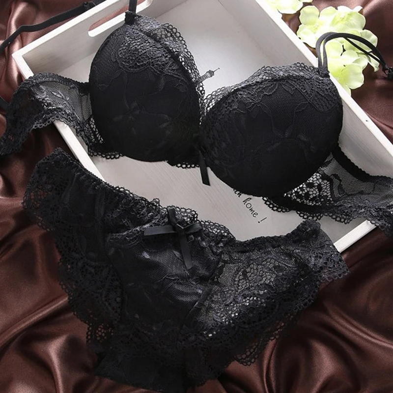 

Women Sexy Lace bra Set High Quality Thick Deep V-neck Luxury Plus Size Bra lingerie set Padded Soft Bra Push Up 2 Pieces