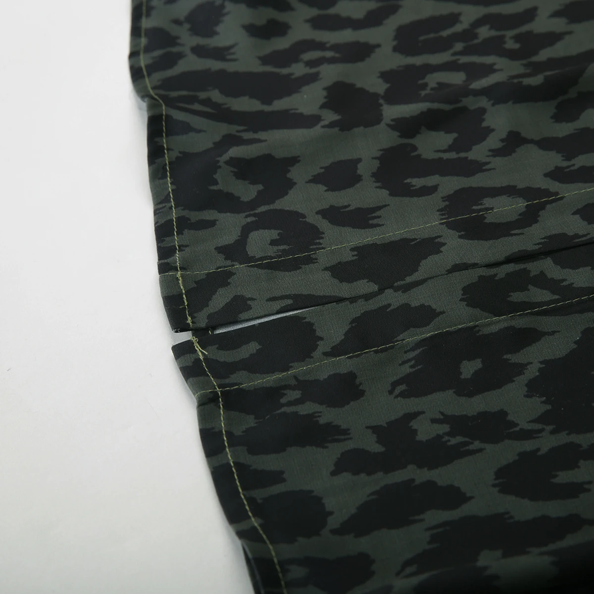 Kissmilk размера плюс простой коммутируют Элегантный Сплит Сексуальная Имитация леопардовой печати Половина рукава платье