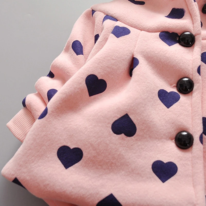 Новая одежда для маленьких девочек теплая зимняя модная детская с сердечками