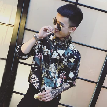 

Summer New Shirt Men Fashion Flower Shirt Man Casual Short-sleeved Shirt Male Streetwear Hip-hop Wild Loose Hawaiian Shirt M-3XL