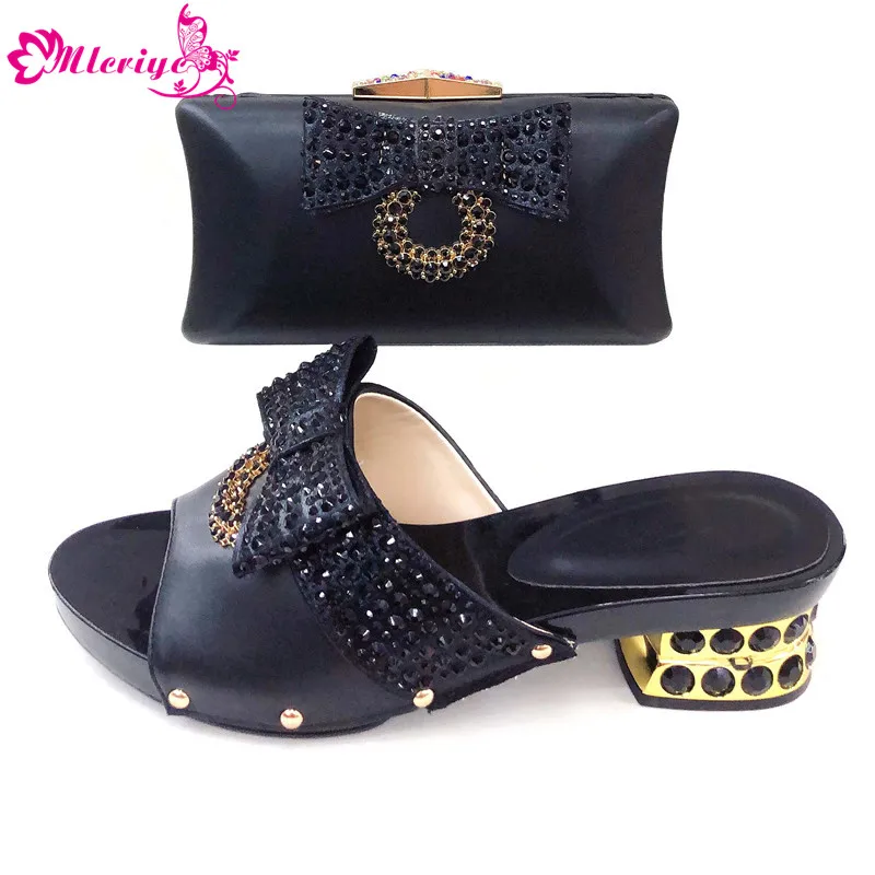 

Black Color Matching Women Shoe and Bags Set Decorated with Rhinestone African Shoe and Bag Set for Party In Women Italy Shoes
