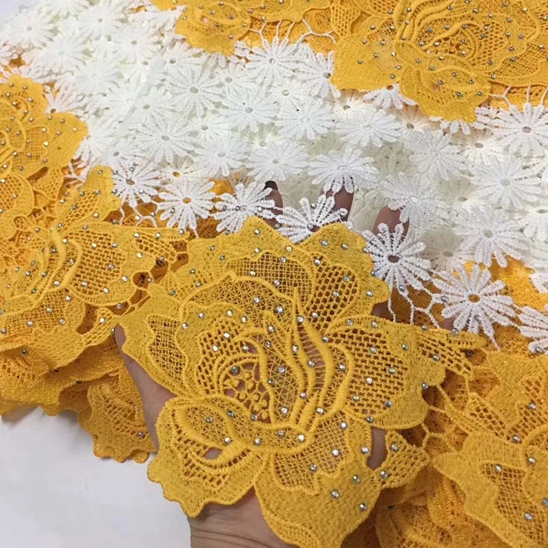 

High Quality African Lace Fabric 2019 New Design African Guipure Lace Yellow & white Color Nigerian Guipure Lace Fabric