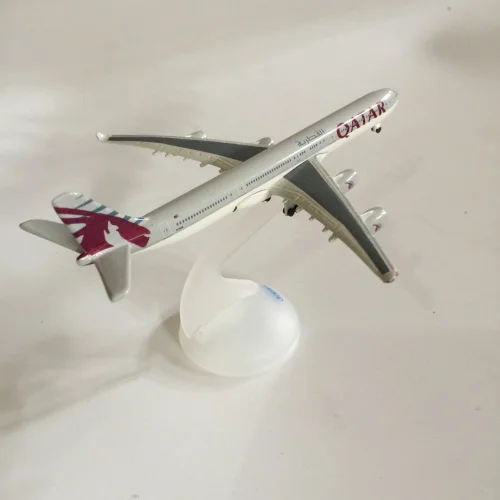 

New special offer die-casting alloy 1:600 Airbus Airbus A340 600 Qatar Airways aircraft model home display toys