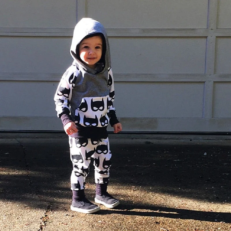 

2 pieces Long Sleeve Superhero Hoodie Top and Pant Set For Toddler Boy Autumn Winter Clothes