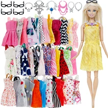 20 uds/lote = minivestido de estilo mixto al azar 10x + 6x collares de plástico + 4x gafas negras ropa para accesorios de la muñeca Barbie