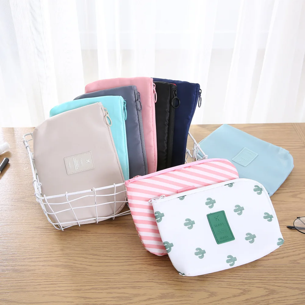 

Headphone Case Bag Portable Earphone Earbuds Box Storage for Memory Card Headset USB Cable Charger Organizer
