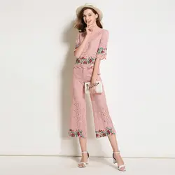 ВЗЛЕТНО посадочной полосы розовый комплект из двух предметов для женщин 2019 Новая мода цветок вышивка кружевной топ и широкие брюки Ко