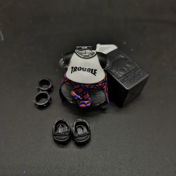 

Special designed connection can choose toy dolls