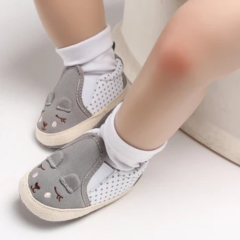 

Baby Boy Girl Soft Sole Crib Shoes Cartoon Polka Dot Canvas Shoes Toddler Sneakers Newborn to 18M