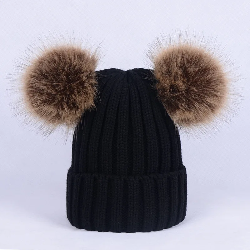 шапка с помпоном и ушами. двухцветная шапка спицами для женщин. шапка ребекка детская. шапки с мехом и помпоном. шапка вязаная с помпоном женская.