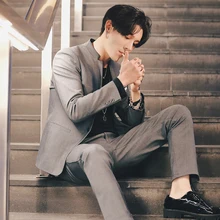 Сезон весна-лето новая рубашка в британском стиле для мужчин; костюм со стоячим воротником однотонная, маленькая костюм из двух Костюм из нескольких предметов тонкий мужской торжественное платье