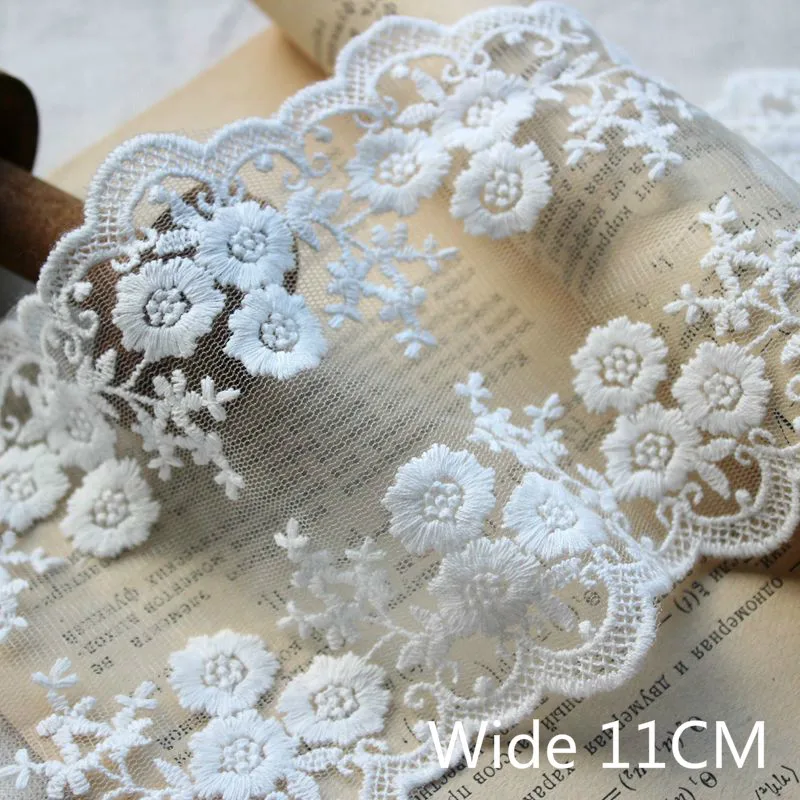 

11CM Wide Luxury White Tulle Lace Applique 3D Cotton Embroidered Flowers Ribbons Trim DIY For Garment Dress Guipure Supplies