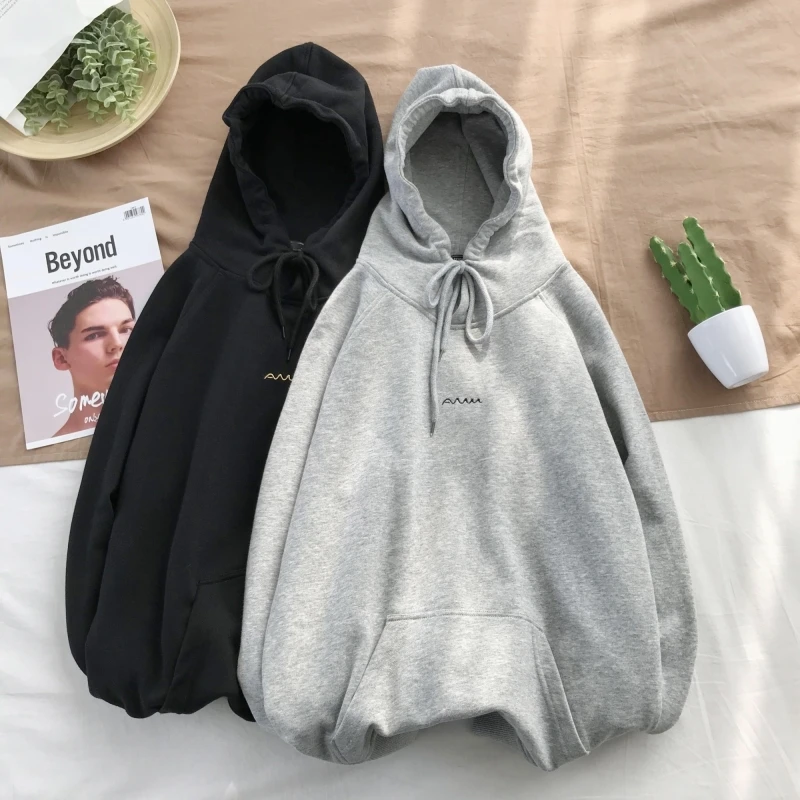 

2019 Spring New Letter Printing Men's Color Matching Trend Temperament Sports Dating High-grade Solid Thin Pullover
