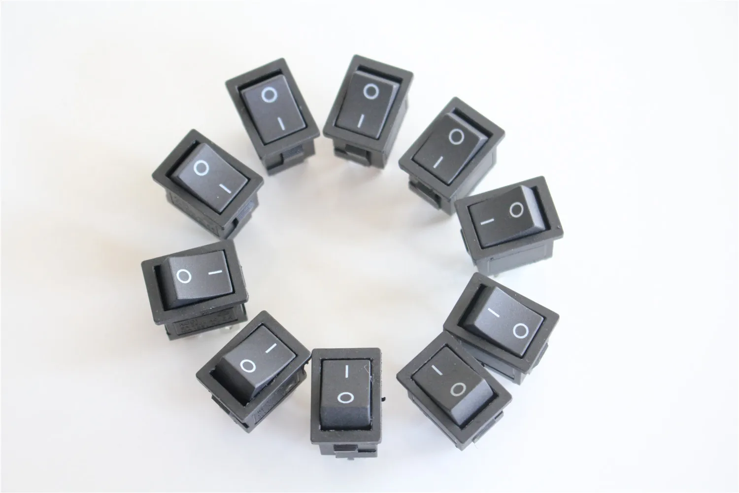 

10Pcs 4 Pin On/Off 2 Position Rectangle Switch DPST Car/Van/Dash/Boat AC 250V 6A