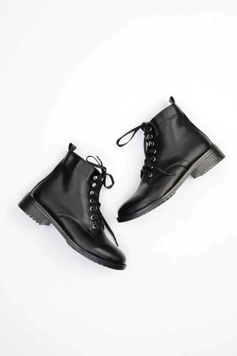 

Bambi Black Women Boots G0460115009