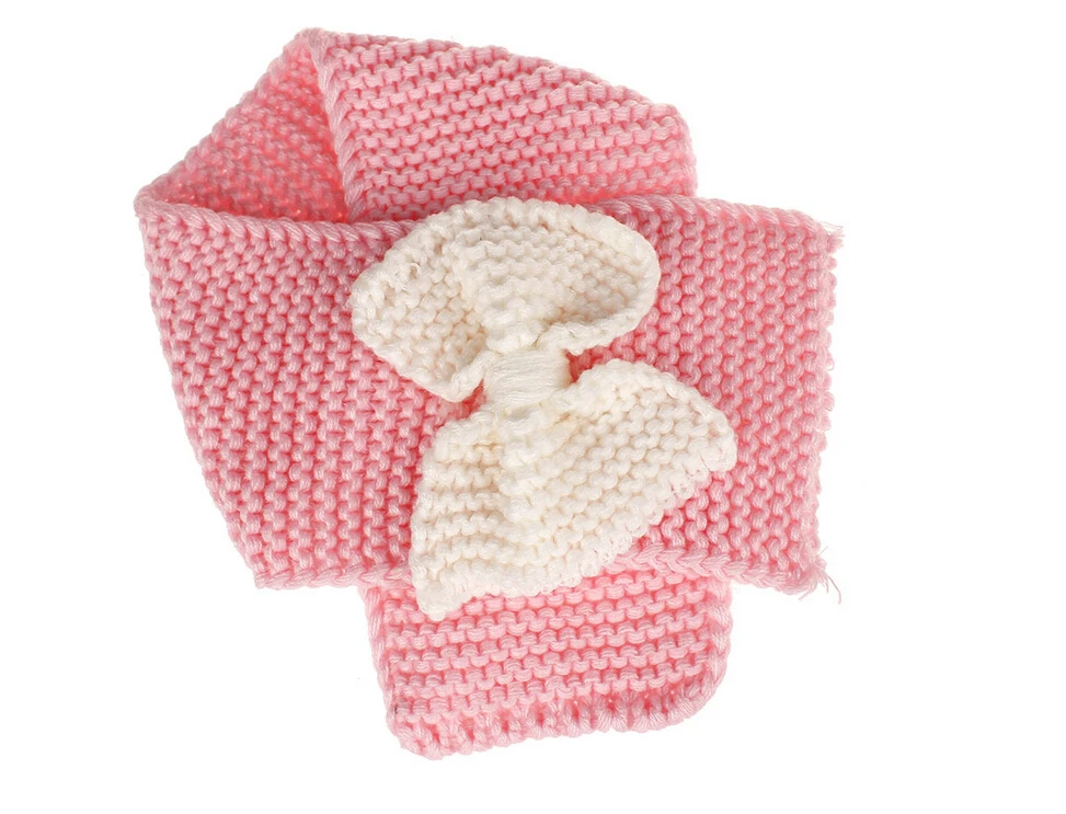 как называется шарф для новорожденного. шарф для младенца. шарф для детей. шапочки для новорожденных. ребенок в шарфике.